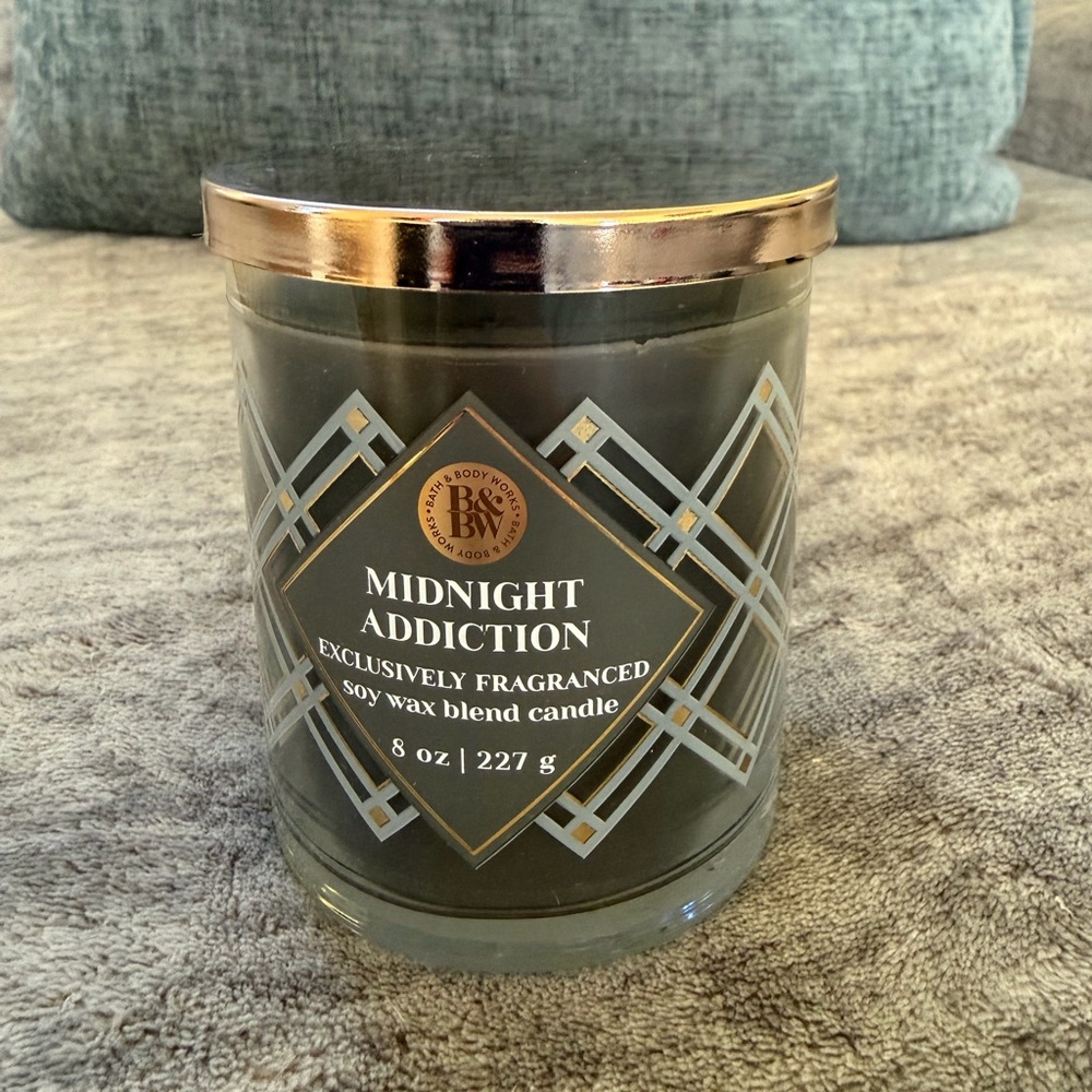 Midnight Addiction Bath and Body Works Single Wick Candle